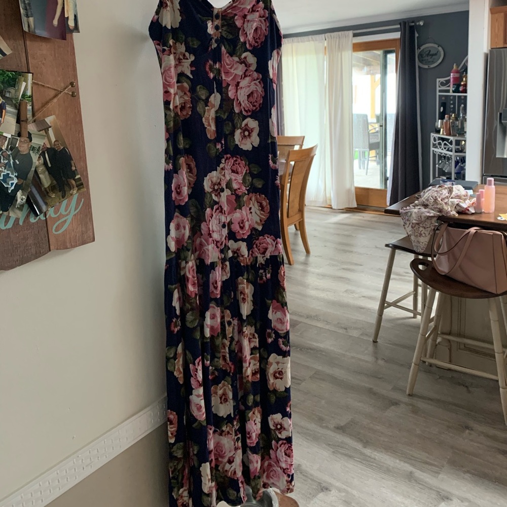 Floral dress - Picture 2 of 3